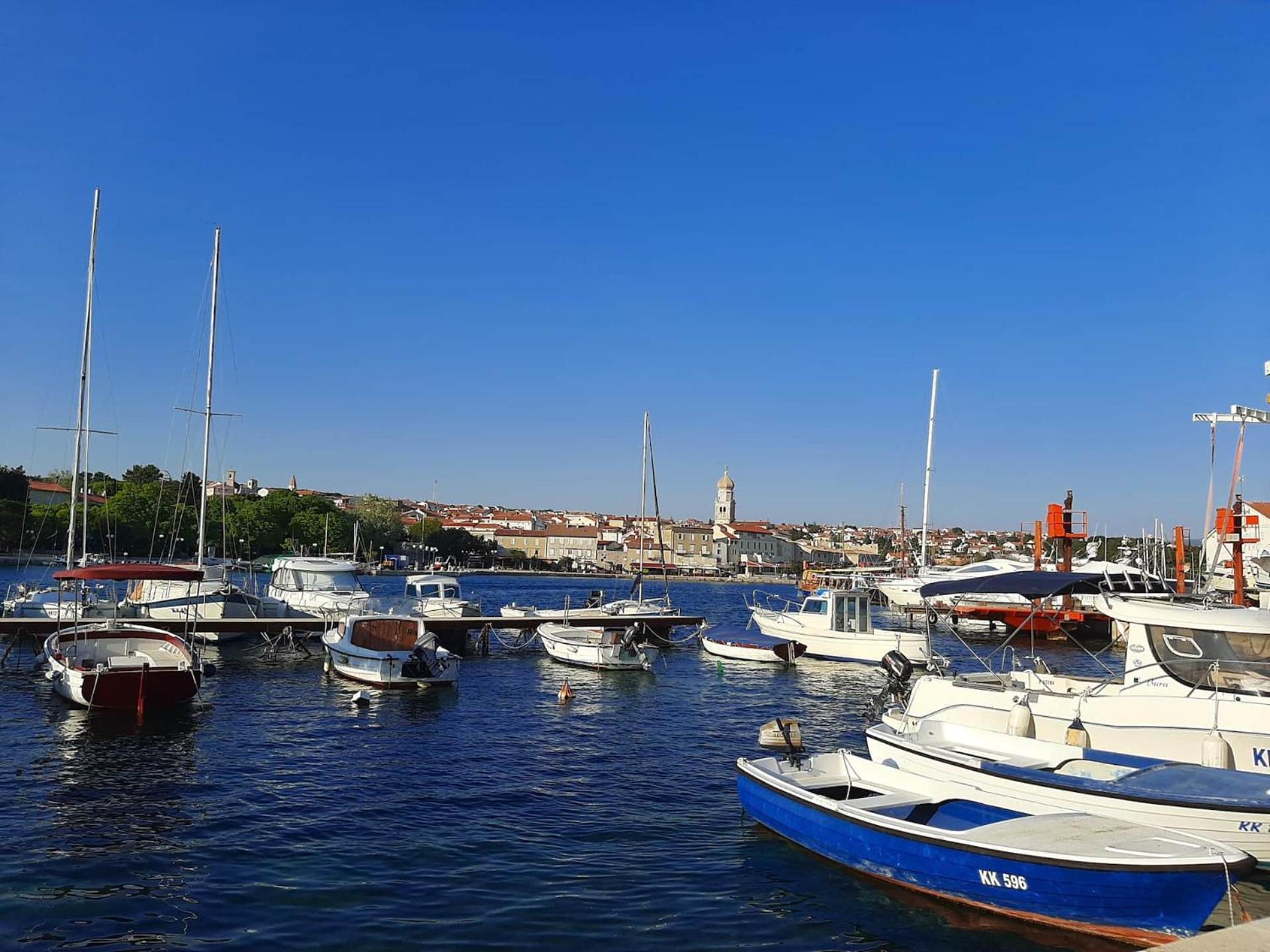 Lovely Studio Malina Close To The Beach Krk Town Exterior foto